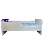 Patut Pentru Fete 2-8 Ani Frozen, Model Sleepy, Cu Saltea SafeNest de 140x70 Cm Inclusa Ptv5691