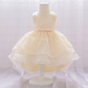 Rochita eleganta ivoire cu trena mbt1939xz-3-de