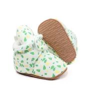 Cizmulite albe cu imprimeu verde si galben chbmb4195-2-ci2