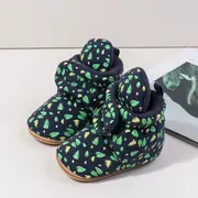 Cizmulite bleumarine cu imprimeu verde si galben ambmb4195-3-ci2