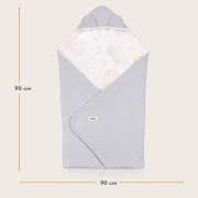 Paturica de infasat, Lionelo, Pentru scoica auto, carucior si landou, Cu multiple utilizari, Cu inchidere arici velcro, Dimensiune 90x90 cm, Din bumbac, TOG 2.5, 12-18 luni, Albastru BYNLO-TRAVEL_SWADDLE_BLANKET_GREY_BALLOON