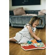 Tablita cu activitati, Free2Play, Din lemn, Cu elemente interactive, Dezvolta coordonarea mana-ochi, 40x30x6,5 cm, 18 luni+, Multicolor BYN85116