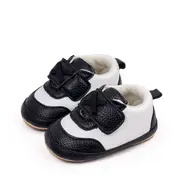 Pantofiori bebelusi alb si negru, cu talpa antiderapanta si design elegant chbnb4219-2-va7