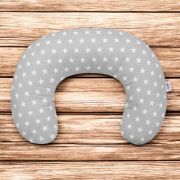 Perna alaptare, New Baby, Diametru 16 cm, Lungime in jurul circumferintei 125 cm, Bumbac, 100% antialergic, Husa detasabila, 0 luni+, Stars Grey BYN43244