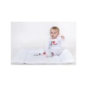 Saltea de infasat, New Baby, I love mum and dad, 50x70, Din material plastic rezistent la apa, Fara substante nocive, 0 luni+, White BYN28787