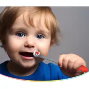Periuta de dinti cu peri moi si rotunjiti, 2 Ani+, Mombella &ndash; Junior KRTM01404