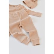 Set 3 piese: body cu maneca lunga, pantaloni lungi si caciulita din bumbac organic si modal - Somon, BabyCosy (Marime: 3-6 Luni) JEMBC-CSYM22504-3