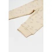 Set 3 piese:bluza, pantaloni si caciulita Printed, BabyCosy, 50% modal+50% bumbac, Stone (Marime: 6-9 luni) JEMBC-CSYM25504-6