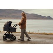 Carucior 2 in 1, Lionelo, Amber Plus, Cadru aluminiu, Cu landou intarit si salteluta moale, Reversibil, Maner ajustabil, Cu accesorii, Cu ventilatie panoramica 3D, Pana la 22 kg, EN1888-1, EN1888-2, EN1466, Bej BYNLO-AMBER_PLUS_2IN1_BEIGE_SAND