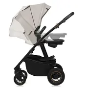 Carucior 3 in 1, Lionelo, Amber Plus, Cadru aluminiu, Cu landou intarit si salteluta moale, Cu scoica auto testata ADAC, Reversibil, Maner ajustabil, Cu accesorii, Cu ventilatie panoramica 3D, Pana la 22 kg, EN1888-1, EN1888-2, EN1466, ECE R129, Bej BYNLO