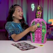 MONSTER HIGH GRADINA DE LA MIEZUL NOPTII PAPUSA VENUS MCFLYTRAP VIVMTHYT75