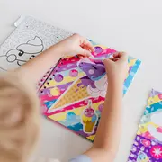 Carticica cu activitati si abtibilduri - unicorn