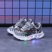 Pantofi sport copii cu luminițe led și design dinozaur gri adt-10