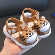 Sandalute maro pentru baietei - tigrisor mbtui04
