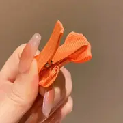 Set de 2 clame de par cu fundita diverse culori mdtuc15