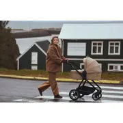 Carucior 3 in 1, Lionelo, Meril, Cu landou de dimensiune XL, Reversibil, Cu scoica auto testata ADAC, Cu accesorii, Pana la 22 kg, Conform cu EN1888-1 EN1888-2, EN1466, Negru BYNLO-MERIL_3IN1_BLACK_ONYX