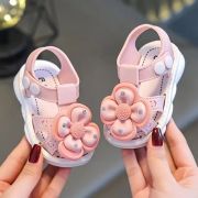 Sandale roz pentru fete, cu flori 3d si strasuri mbtui14