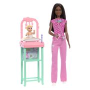 BARBIE SET DE JOACA PAPUSA BARBIE BRUNETA FACE CARIERA PEDIATRU VIVMTJCR71_JCR73