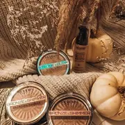 Set 24 bucati Iluminator pudra, Strobe and Glow, Revers, 1-4, 8 g