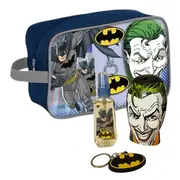 Set Batman, Apa de toaleta 90ml, Figurina 2in1, Spumant de baie si Sampon 300ml, Breloc, in borseta cool, Baieti
