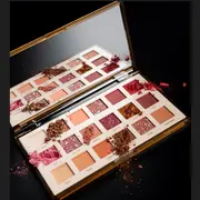 Trusa de machiaj cu oglinda, Very Nude Eyeshadow Palette, Magic Studio