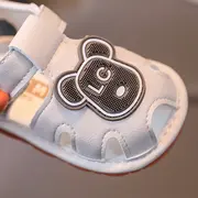 Sandalute ivoire cu piuitoare - ursulet lc md2025su08-3-s1