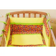 Protectie jumatate patut 60 x 120 cm Maruntei rosii cu banda verde fond galben KDE35NBMRG