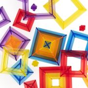 Joc de constructii cu piese translucide piramide - okeml32174