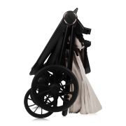 Carucior 2 in 1, Lionelo, Mika Plus, Cadru din aluminiu, Cu landou intarit si salteluta moale, Reversibil, Cu sistem de ventilatie 3D, Cu accesorii, Pana la 22 kg, Conform cu EN1888-1 EN1888-2, EN1466, Bej BYNLO-MIKA_PLUS_2IN1_BEIGE_SAND