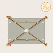 Patut pliant, Lionelo, Laura, 102 x 74 cm, Cu doua nivele, Functie de tarc, Cu roti, Include salteluta si geanta de transport, Pereti din plasa, Deschidere laterala, Pana la 15 kg, 0 luni +, Bej BYNLO-LAURA_BEIGE_SAND