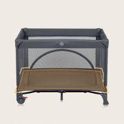 Patut pliant, Lionelo, Laura, 102 x 74 cm, Cu doua nivele, Functie de tarc, Cu roti, Include salteluta si geanta de transport, Pereti din plasa, Deschidere laterala, Pana la 15 kg, 0 luni +, Gri BYNLO-LAURA_GREY_CONCRETE