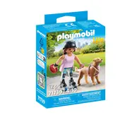 Playmobil - Figurina patinatoare cu animalut de colectie caine Retriever ARTPM71739