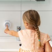 Cronometru dublu, pentru spalarea mainilor si periajul dintilor, sustine igiena temeinica la copiii de peste 24 luni, protectie apa IP65, Reer 79290