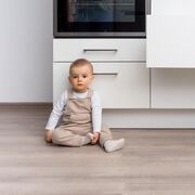 Cutie de depozitare cu sistem de siguranta pentru copii, pana la 24 de luni, Reer SafeContainer 83230