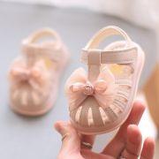 Sandale roz pudra pentru fetite, cu fundita din tulle si trandafiras aplicate md2025su32-1-s1