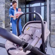 Scoica auto, Lionelo, Moxie, i-Size, 40-87 cm, Tetiera reglabila, intarita cu spuma de memorie, Carcasa ventilata, Din bambus, Protectie avansata, Conform cu R129, Bej BYNLO-MOXIE_I-SIZE_BEIGE_SAND