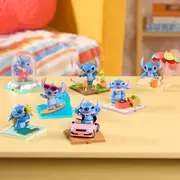 Disney Stitch - Mini-figurina ascunsa in cutie, diverse personaje BKF46109
