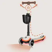 Trotineta pentru copii, Lionelo, Mey, Ultrapliabila, Cu lumini si cosulet, Maner ajustabil pe inaltime, 3 ani+, Pana la 50 Kg, Ultra usor, 2.8 kg, Conform cu standardul EN71-1/2/3, Certificata Intertek, Bej BYNLO-MEY_BEIGE_SAND