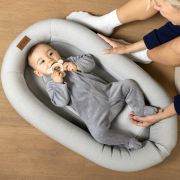 Cosulet confortabil pentru bebelusi, Jane, Joy Baby Nest, Material respirabil 3D, Cu perna pentru prevenire plagiocefalie, Botanic BYN8420421093528