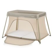Patut multifunctional, Lionelo, Alice, 3 in 1, 2 trepte de inaltime pentru saltea, Pliabil, Material rezistent Oxford 300D, Cu iesire laterala, Geanta de transport, Pana 15 kg, 0 luni+, 104×70×74 cm, Bej BYNLO-ALICE_BEIGE_OLIVE