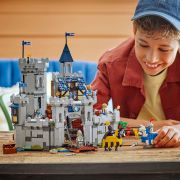 LEGO CREATOR CASTEL MEDIEVAL CU CAI SI CAVALERI 31168 VIVLEGO31168