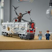 LEGO MARVEL LUPTA PE ACOPERISUL TRENULUI OMUL PAIANJEN SI DOC OCK 76321 VIVLEGO76321