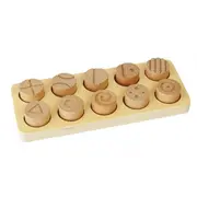 Joc educativ pentru copii si copii nevoi speciale didactic, Andreu Toys, senzorial, asociere forme si cilindri gravati, din lemn natur SOLANT16136