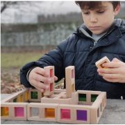 Joc educativ pentru copii si copii nevoi speciale tip Domino, Andreu Toys, piese din lemn cu efect translucid si transparent colorat, 7 culori, 28 piese, care stralucesc la lumina SOLANT16121