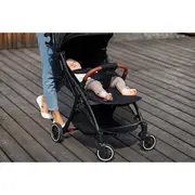 Carucior sport, Lionelo, Julie One, De la nastere, Greutate redusa, Cu accesorii, Cadru din aluminiu, 0-22 kg, Pliere compacta pentru avion, Conform cu standardele europene de securitate EN1888-1 si EN1888-2, Negru BYNLO-JULIE_ONE_BLACK