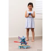 Masina Jada Toys Surfer Stitch 25 cm cu telecomanda HUBS9336064314R00