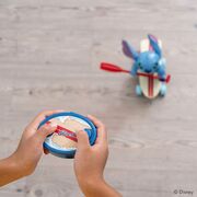 Masina Jada Toys Surfer Stitch 25 cm cu telecomanda HUBS9336064314R00