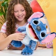 Disney Stitch - Plus interactiv, 100+ sunete si reactii BKF12284