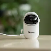 Video monitor, Petite&Mars, Eve 5.0, Ecran HD, Autonomie baterie pana la 16 ore, Raza de actiune 300m, Suport pentru pana la 4 camere, Comunicare bidirectionala, 8 melodii, Activare VOX la voce, Alb BYN680045