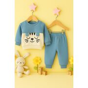 Costumas baietel 2 piese albastru cu pisicuta – confort si joaca trmb7191